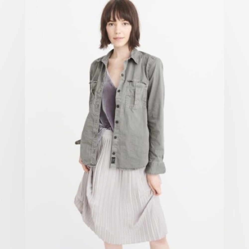 Abercrombie & Fitch Military Twill Button Down Shirt in Gray